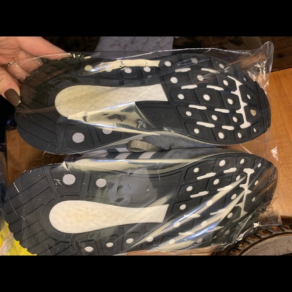 Adidas Sneakers - Picture 4 of 5